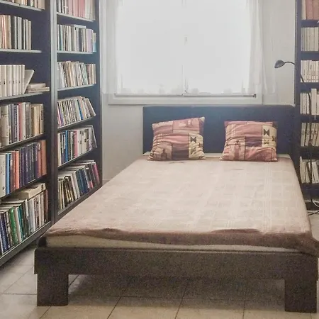 Two-bedroom In Apartment Kapolnasnyek